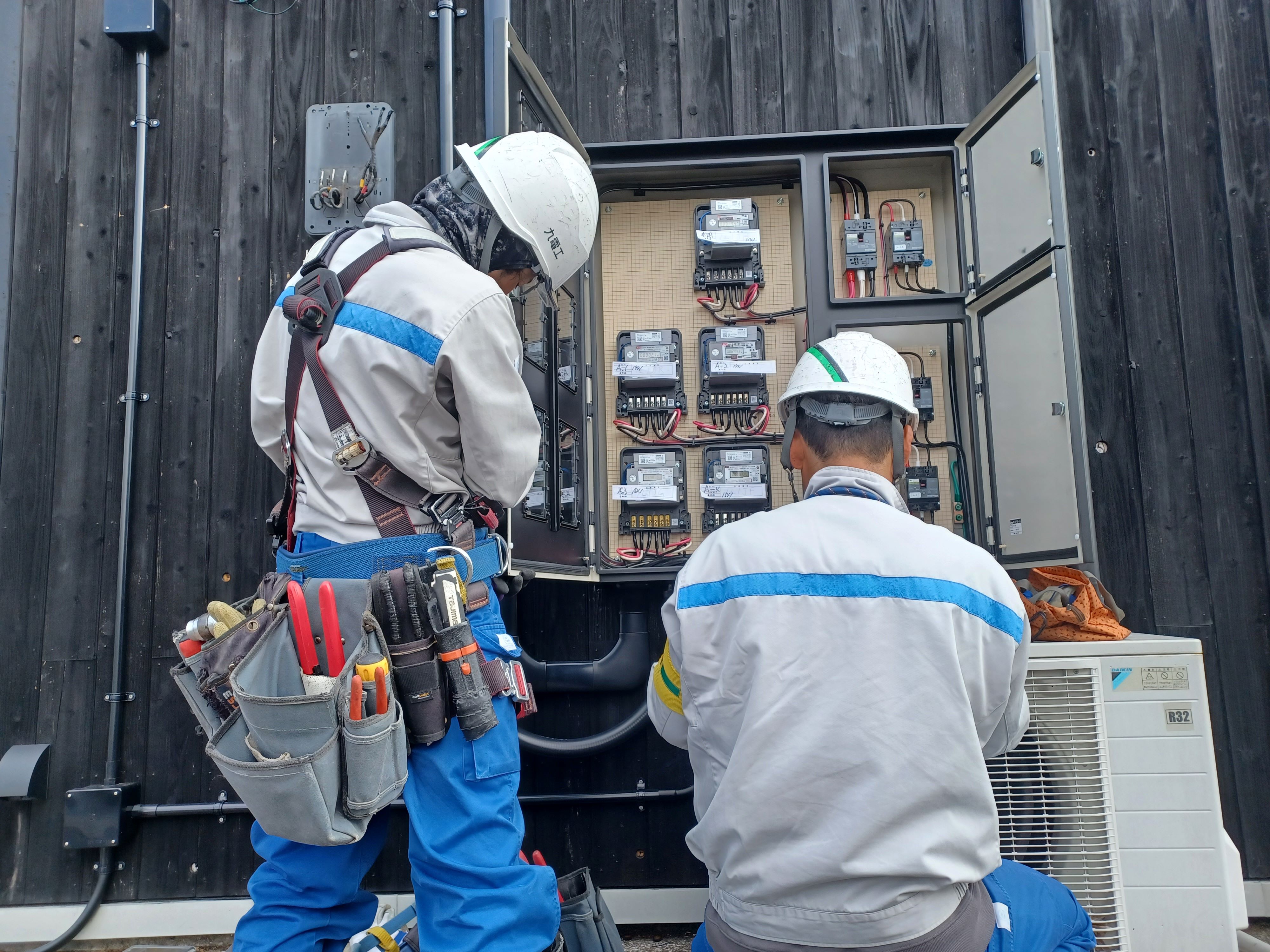 電力量計取替作業の写真