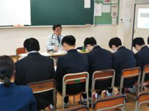 長崎工業高校県内企業説明会に参加しました